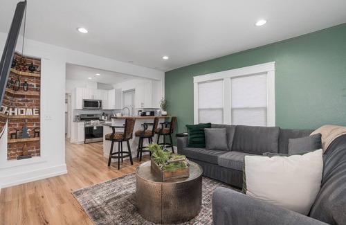 Downtown Reno House | Renovated Midtown Home, Walkers Dream to Food/Fun
