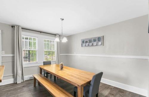 Birmingham House | Renovated Mins to BHM CrossPlex-Central Park Chic