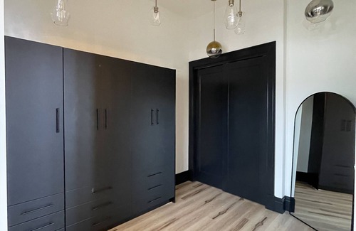 Williston Apartment | Renovated modern studio apartment in the heart of downtown.