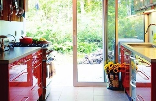 Barnes Landing House | Renovated Modernist Refuge, Steps to Best Hampton's Beaches