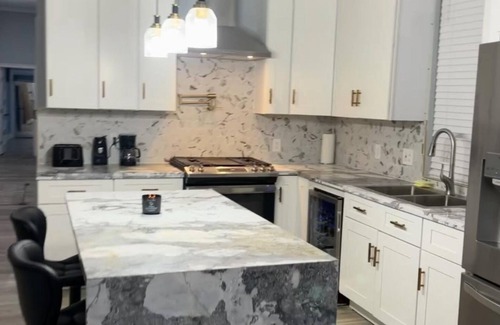 Saint Claude House | Renovated - NOLA Historic Shotgun Style Home with Charm Unit A