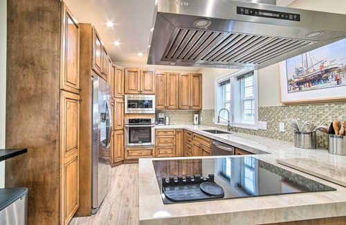 North Bend House | Renovated North Bend Cottage: Near Eateries!