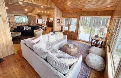 Milbridge Cottage | Renovated Oceanfront Cottage - Near Acadia