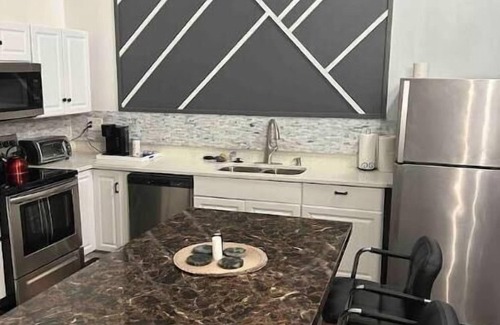 Altamonte Springs House | Renovated Peaceful Luxury Walk to Mall Park Publix