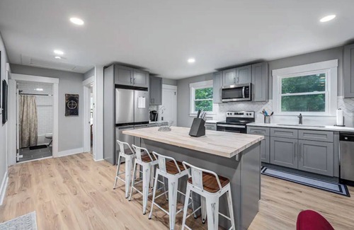 Durham House | Renovated, Pet-friendly Bungalow Near Downtown, Duke, and RTP