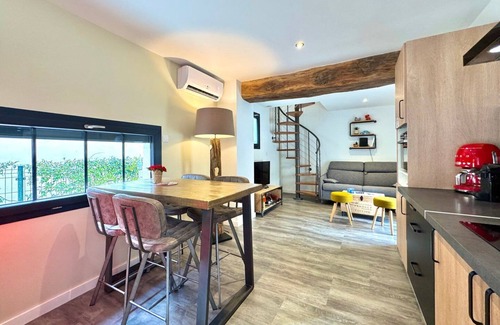 Fourques Cottage | Renovated Pigeon Loft in Beaucaire