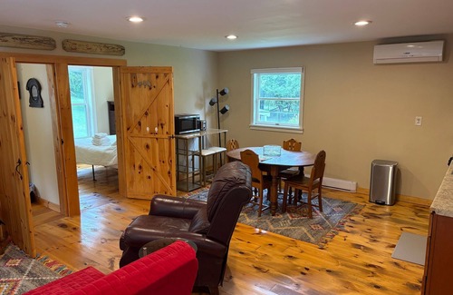 Cooperstown Apartment | Renovated private Apartment CLOSE to town and the Dreams Park!