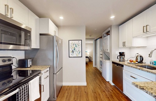 North Queen Anne House | Renovated Queen Anne Escape | Smart TV, Parking, Patio & Walkable Locale