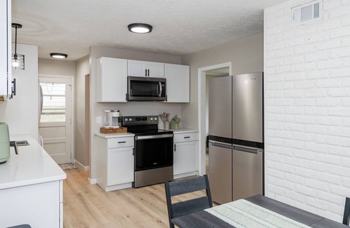 Fairborn House | Renovated Retreat, Fire-Pit, 2 King Beds