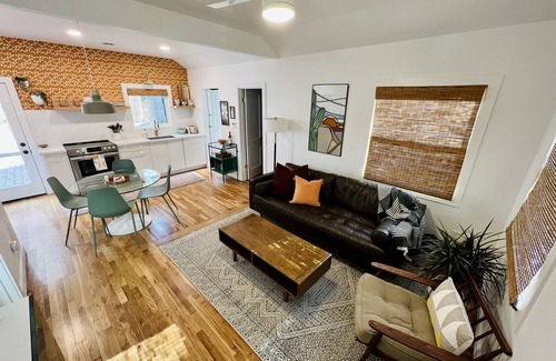 Prescott House | Renovated Retro Bungalow - Walk to Downtown!