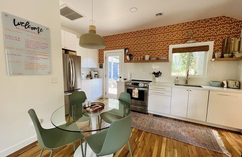 Prescott House | Renovated Retro Bungalow - Walk to Downtown!
