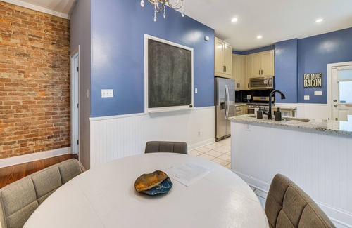 Church Hill House | Renovated Richmond Townhome in Church Hill!