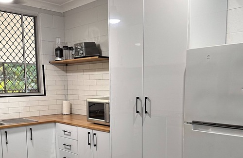 Virginia Cottage | Renovated Rural Cottage With Private Pool & Fire Pit, Only Minutes to Shops