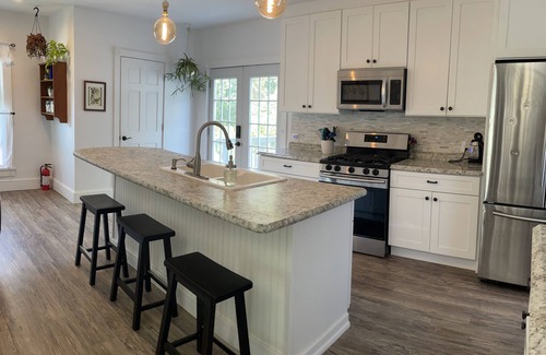Fredonia House | Renovated small town charm right next to SUNY Fredonia