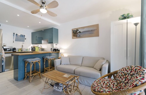 Port Grimaud Apartment | Renovated south-facing apartment in Port-Grimaud with large garden and mooring