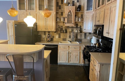 Winter Park Condo | Renovated, steps to restaurants, mountain views, on free bus route