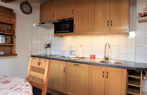 La Toussuire Apartment | Renovated Top-floor Apt, South Balcony, 400m to Slopes, Ski Locker, Sleeps 4