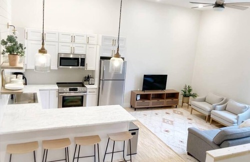 Chassell House | Renovated Townhouse On The Water #5