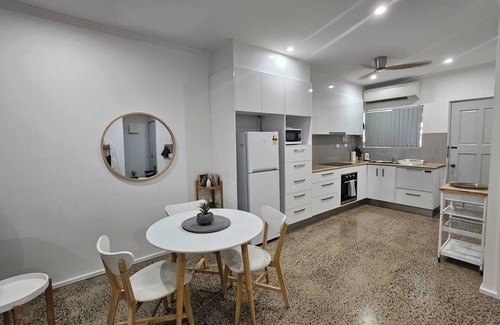 Malak House | Renovated Unit + Private Pool!