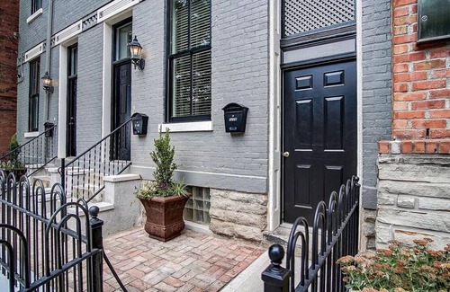 Central Business District Condo | Renovated urban hideaway near Findlay Market & OTR