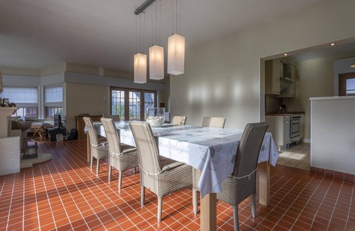 Koksijde-Bad House | Renovated villa, cosy, near the Sea