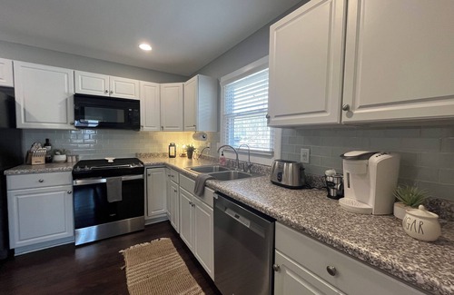 Winona Lake House | Renovated W/HOT TUB Perfect Winona Lake Location