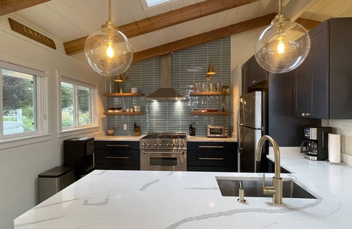 Chesapeake Ranch Estates-Drum Point Cottage | Renovated, Waterfront, Large Private Deep Water Dock, Cowboy Pool, Fire Pit