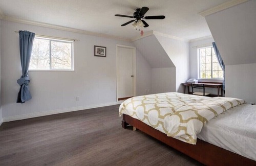 Guildford House | Renovation at December 2021. 5 minutes to highway 17 and highway 1.