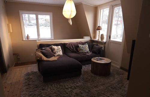 Fullersta Villa | Renoverad Villa Nära Både City och Natur med Alla Bekvämligheter Inom Gåavstånd