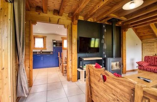 Morillon Ski Chalet | Renoviertes Chalet auf den Höhen von Morillon