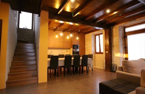 Muros House | Renoviertes Steinhaus 5 Minuten vom Strand für Familien und Freunde