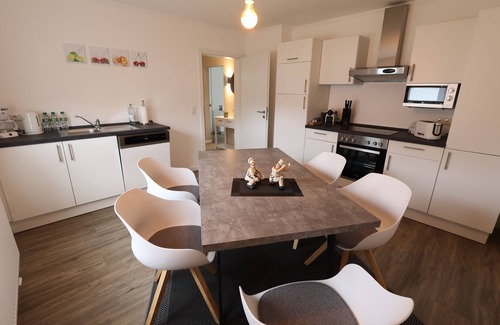 Gemund House | Renoviertes und Gemütliches Ferienhaus am Eifelsteig - Alte Maßschneiderei