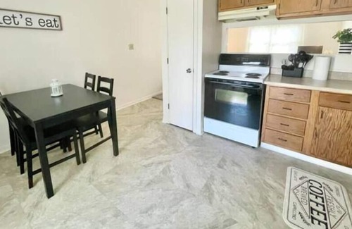 Acton House | *RENT 2 HOMES* 6 Bedrooms, 3.5ba, Sleeps 18!