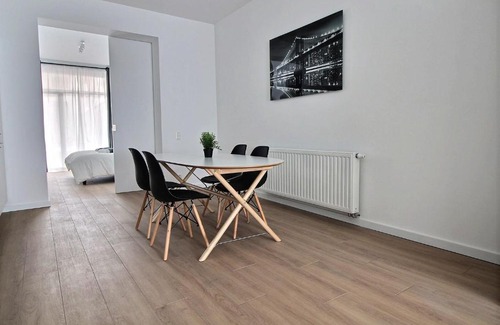 Sint-Gillis Apartment | Rent a Flat - Bruxelles