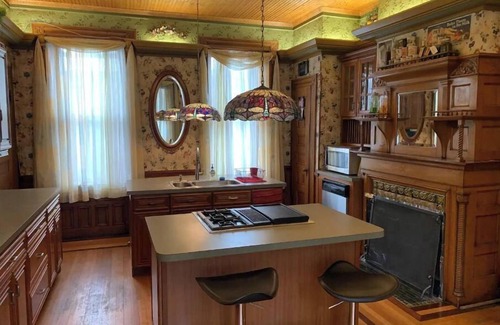 Parkside House | Rent a room in the gorgeous Holt House