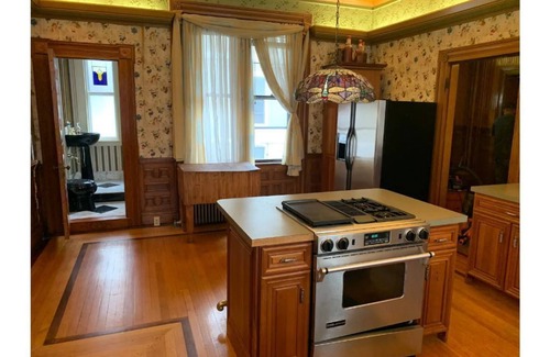 Parkside House | Rent a room in the gorgeous Holt House