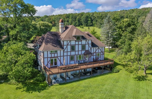 Hammondsport House | Rent an entire lake-view estate in the heart of wine country!