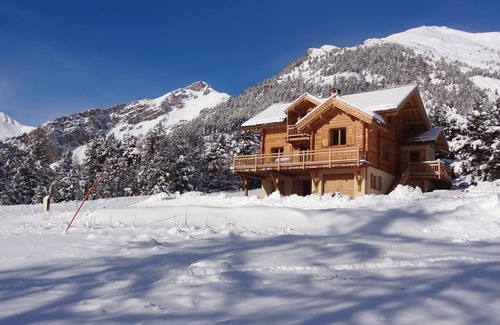 Arvieux Cottage | rent apartment in wooden chalet