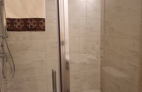 Wasaga Beach House | Rent entire house in Wasaga Beach. Spacious andcozy