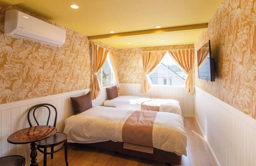 Manazuru Hotel | Rent the entire pension and stay only accommodates up to 22 people BBQ also available/Ashigarashimo-gun Kanagawa