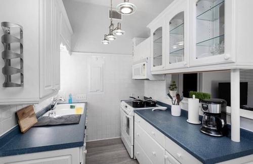 Southside House | Rent this cute bungalow in the “Southside” area of Jacksonville