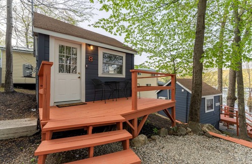 Alton Bay Cabin | Rent Vacanza Cabins Sleeps 37 Perfect for retreats, weddings and more!