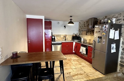 L'Escale Bed & Breakfast | Rent village house 96m2 two large bedrooms, living room and bedrooms air conditioned