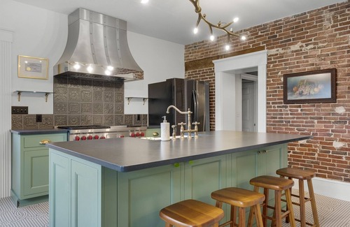 Naples House | Rent your own Victorian Inn on the Causeway in Naples, Maine