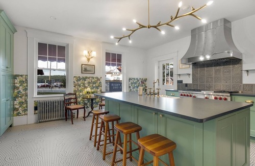 Naples House | Rent your own Victorian Inn on the Causeway in Naples, Maine