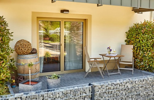 Rachtig Apartment | Rental-Apartment-Private Bathroom-Terrace-Rochter Quartier