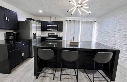 Las Vegas Apartment | Rental Apartment | 3 beds w/kitchen, near Fremont