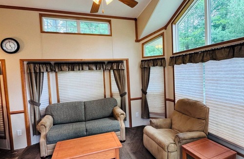 Wisconsin Dells Cabin | Rental Cabin #401 w/Queen Bed