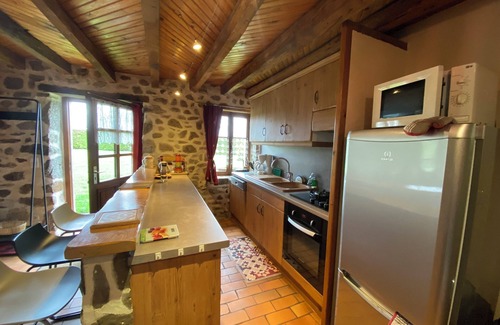 Saint-Merd-la-Breuille Cottage | Rental Cottage St Merd La Breuille - Country House.