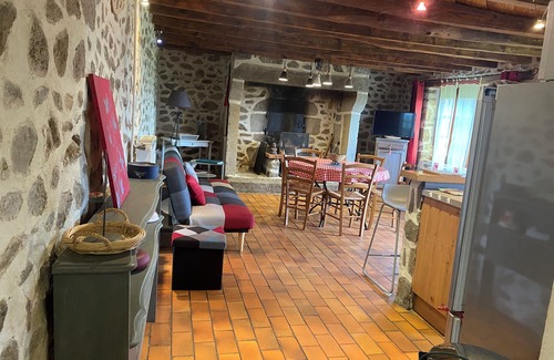 Saint-Merd-la-Breuille Cottage | Rental Cottage St Merd La Breuille - Country House.